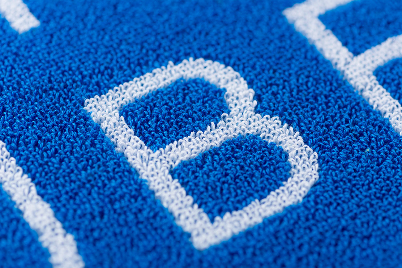 Zweifarbige Jacquard-Einwebung